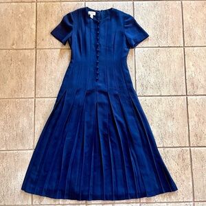 Vintage Talbots Navy Midi Dress Size 4 Button Down Pleated Short Sleeve Retro
